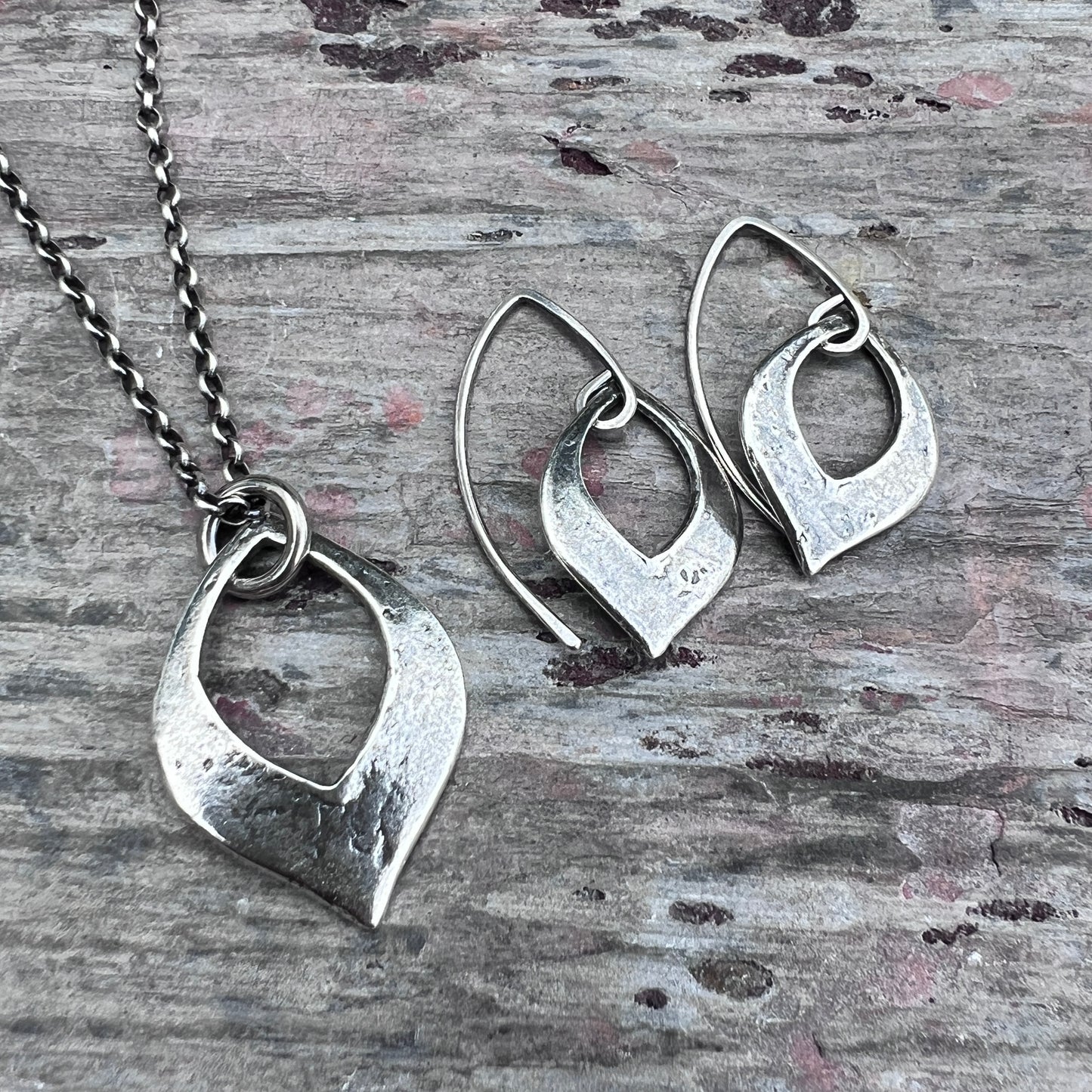 Sterling Silver Textured Petal Pendant Necklace