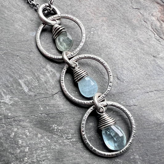 Genuine Aquamarine Sterling Silver Necklace | Aquamarine Stones in Hammered Rings Pendant